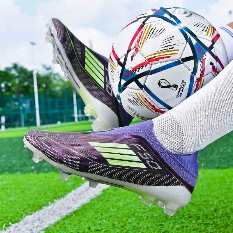 Nuove Scarpe da Calcio per Uom - Outdoor Sport Court recensione e prezzo