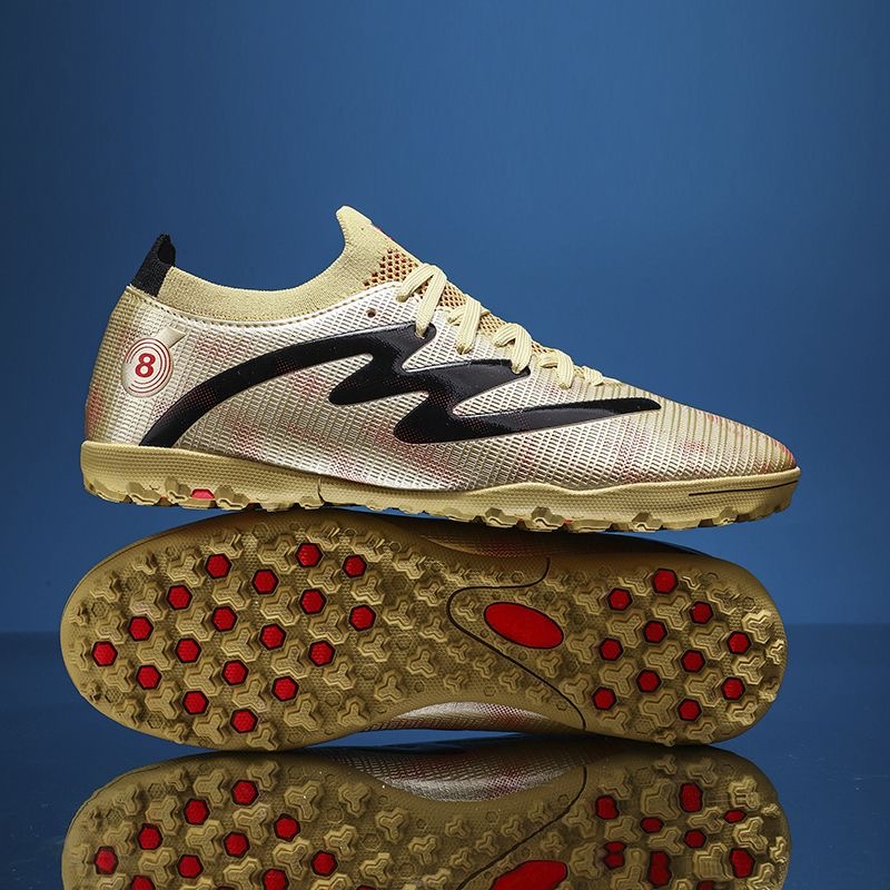 Scarpe da Calcio Classiche di  - Outdoor Sport Court recensione e prezzo