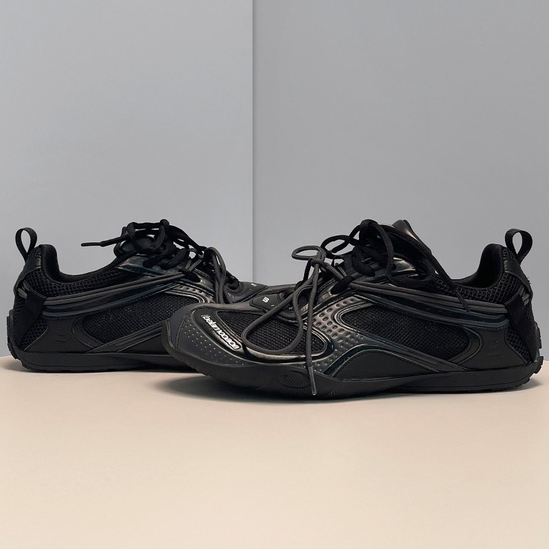 Scarpe Sportive e per il Tempo - Outdoor Sport Court recensione e prezzo