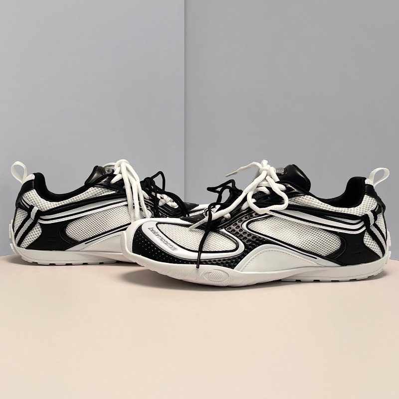 Scarpe Sportive e per il Tempo - Outdoor Sport Court recensione e prezzo